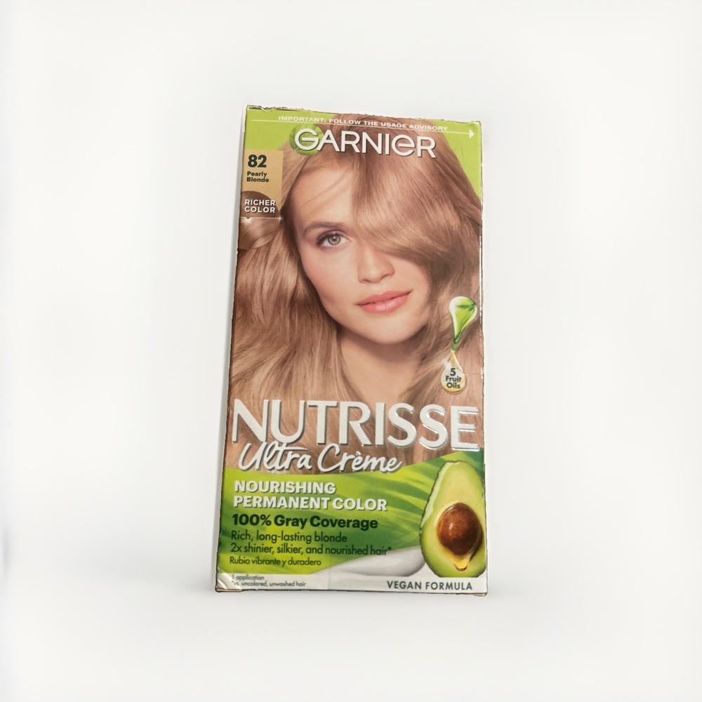 Garnier Nutrisse Ultra Creme Nourishing Hair Color #82 Champagne Blonde 1 Pack